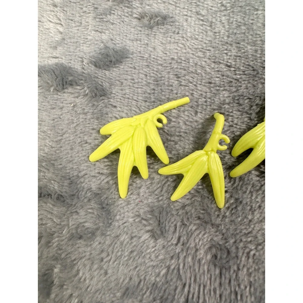 Barbie Baby Panda Playset Bamboo Leaves Replacement Parts‎ Lot of 5 Green